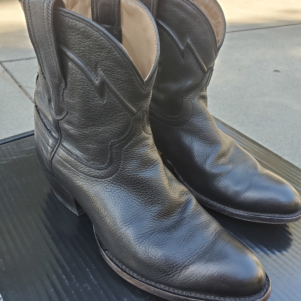 Women's Cuero Shorties